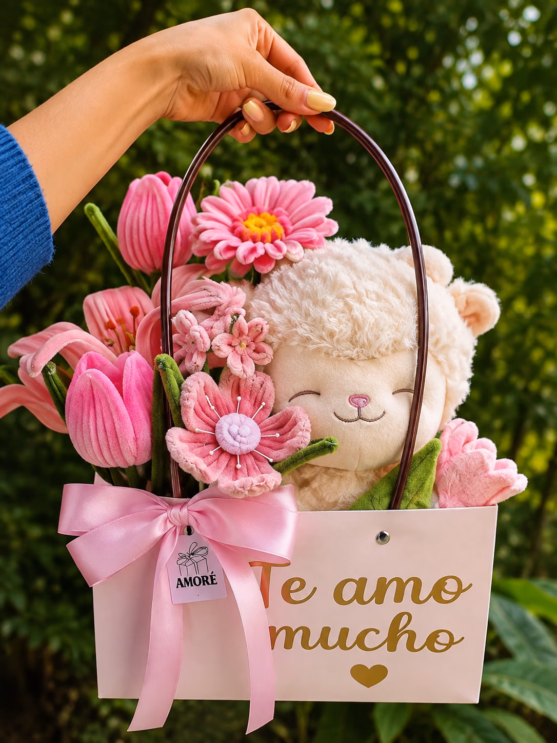 Cartera floral rosada con peluche de oveja para regalo tierno en Lima