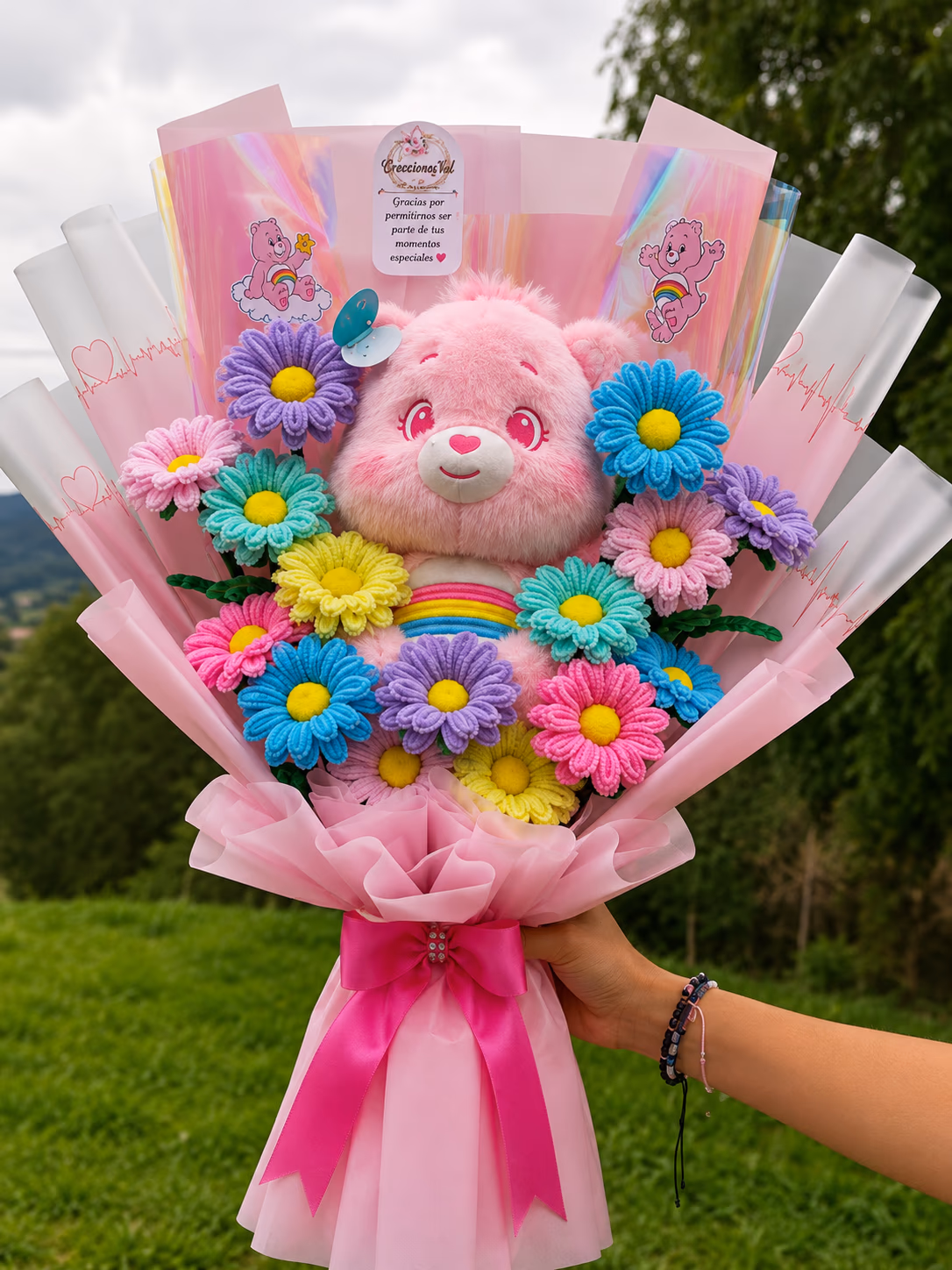 Ramo multicolor con peluche rosado para regalo alegre en Lima
