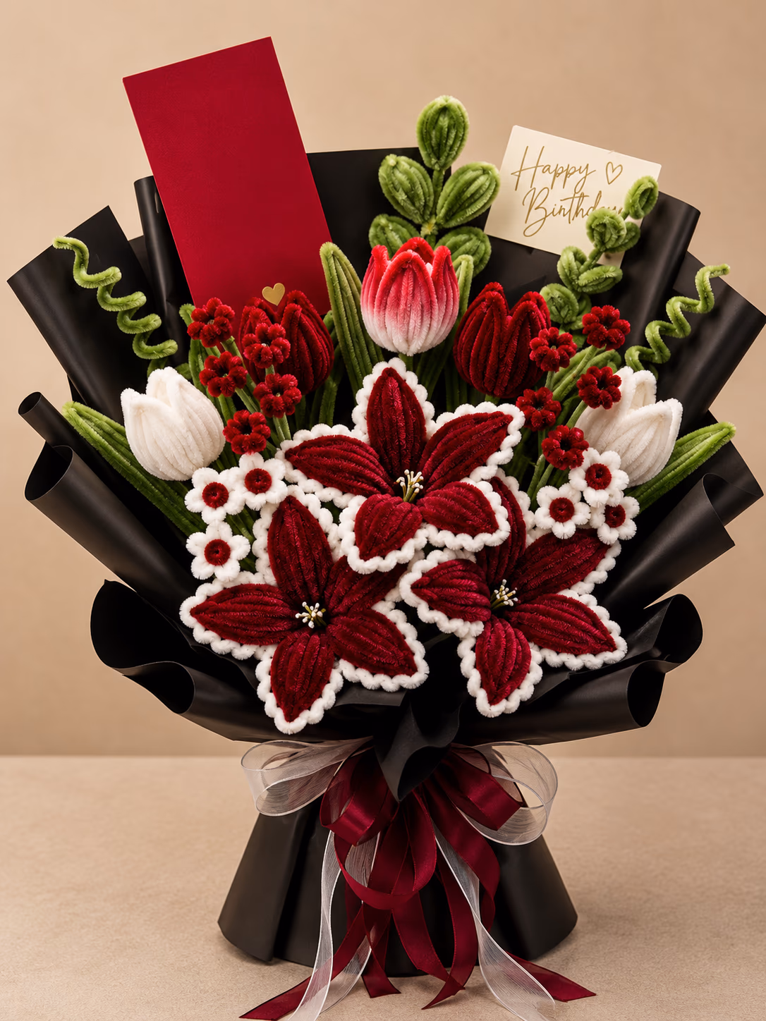Ramo negro y vino con rosas rojas para regalo elegante en Lima