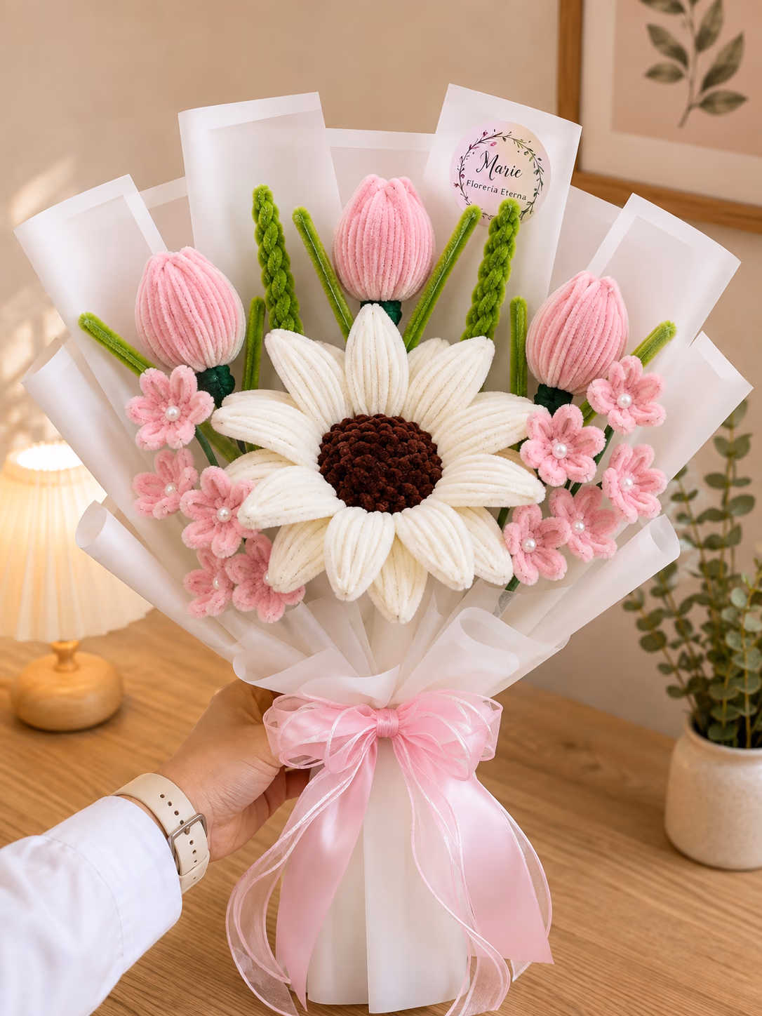 Ramo rosado y blanco con girasol para regalo en Lima