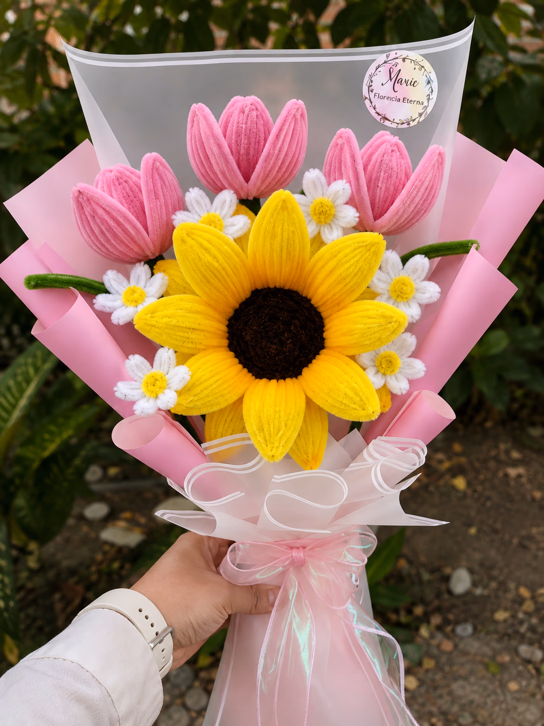 Ramo rosado con girasol amarillo para flores amarillas en Lima
